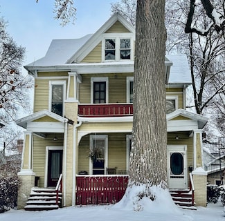 308 E Walnut St, Bloomington, IL 61701