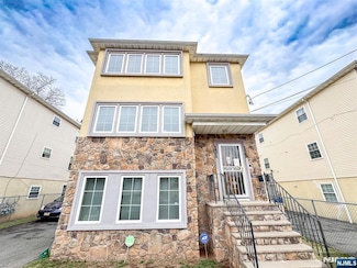 129-131 S 9th St Unit 3, Newark, NJ 07107