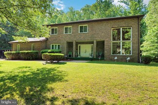 8009 Poplar Hill Dr, Clinton, MD 20735