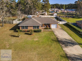 423 Hines Dr, Hinesville, GA 31313