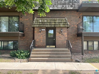 3552 S Gateway Blvd Unit 204, Sioux Falls, SD 57106