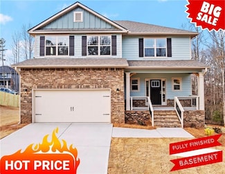 321 Magnolia Villas Dr, Cornelia, GA 30531