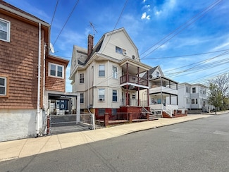 10 Walden St, Revere, MA 02151