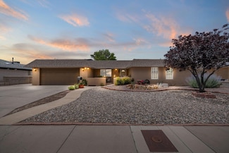1217 Cagua Dr NE, Albuquerque, NM 87110