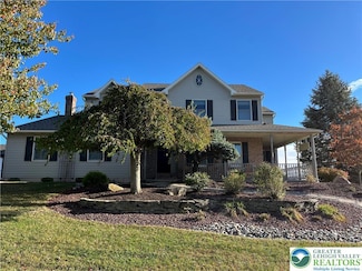 205 Spyglass Hill Rd, Bath, PA 18014