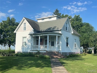 401 S 6th St, New Douglas, IL 62074