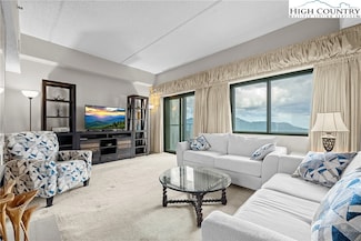 303 Sugar Top Dr Unit 5-2522, Sugar Mountain, NC 28604