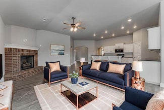 5902 NW Hoover St, Bentonville, AR 72713