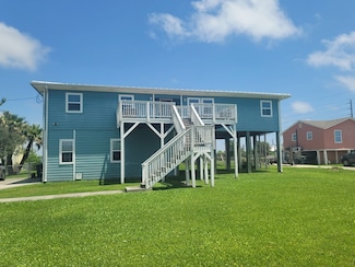 3527 9 Mile Rd, Galveston, TX 77554