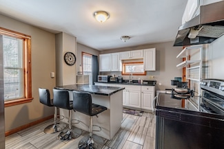 88 Fisher St, Springfield, MA 01109
