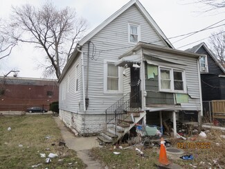 7851 S Ingleside Ave, Chicago, IL 60619