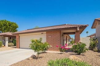 12201 S Paiute St, Phoenix, AZ 85044