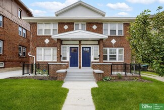 4905 & 4905 1/2 Capitol Ave, Omaha, NE 68132