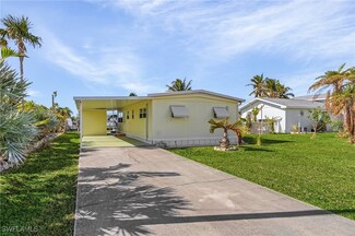 2717 N Ibis Ct, Saint James City, FL 33956