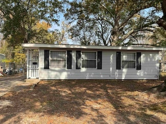 3203 S Iris St, Pine Bluff, AR 71603