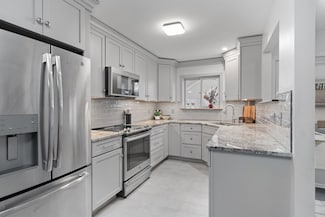 224 Locust Hill Rd, Shelburne, VT 05482