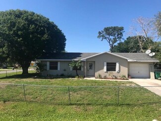 2760 Wildwood Ln, Fort Pierce, FL 34981