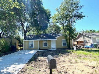 7331 Dunkirk Rd, Houston, TX 77033