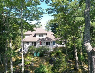 15 Chimes Ln, Boothbay Harbor, ME 04575
