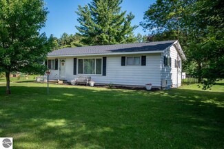 6365 W Airline Rd, Weidman, MI 48893