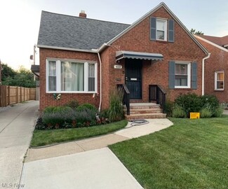 4037 Verona Rd, Cleveland, OH 44121