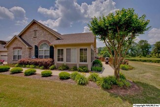 10 Laurel Ln, Brownsboro, AL 35741