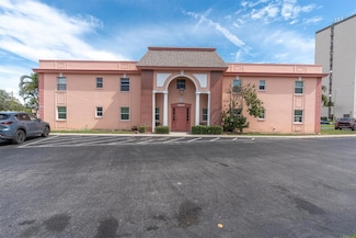 1150 Rue Des Reines Unit 2B, South Pasadena, FL 33707