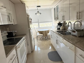 18051 Biscayne Blvd Unit 1505, Aventura, FL 33160