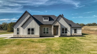 121 Dubois, Poolville, TX 76487