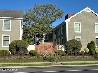 21 Mount St Unit B-3, Bay Head, NJ 08742