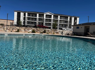 228 Lone Rock Dr, Hurricane, UT 84737