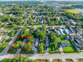 719 Manor St, Houston, TX 77015