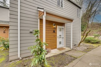 8442 26th Ave SW Unit A, Seattle, WA 98106
