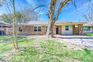 6615 Dewville Ln, Houston, TX 77076