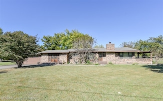 407 W Ray Fine Blvd, Roland, OK 74954