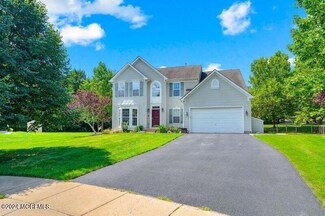 706 Cedar Point Ct, Toms River, NJ 08753