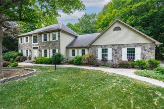6910 Shalimar Way, Fayetteville, NY 13066