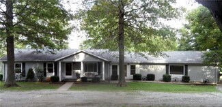 13051 Walnut St, Campbell Hill, IL 62916