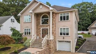 142 Highview Dr, Woodland Park, NJ 07424