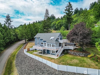 42 Maxview Dr, Port Ludlow, WA 98365