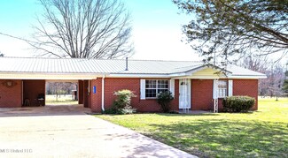 6589 Clifton Hillsboro Rd, Forest, MS 39074