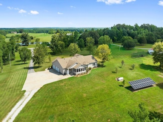 3234 Kentucky 140, Utica, KY 42376