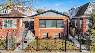 1047 N Saint Louis Ave, Chicago, IL 60651