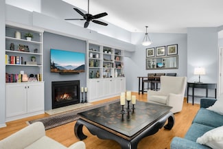 523 Lovell Ave, Saint Paul, MN 55113