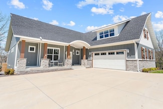 11 Sophie Cir, Lampe, MO 65681