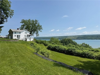 49 N Glenora Rd, Dundee, NY 14837