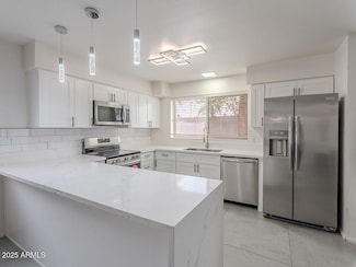 5817 S Siesta Ln, Tempe, AZ 85283