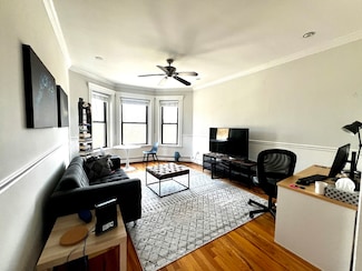 61 Park Dr Unit 19, Boston, MA 02215