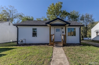 406 Perry St, Lebanon, MO 65536