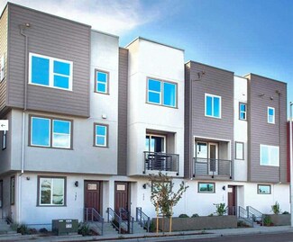 1751 Railway Cir, Oakland, CA 94607